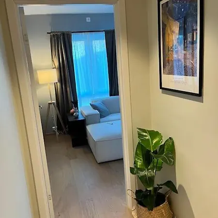 Modern Flat By The Sea 아파트 *