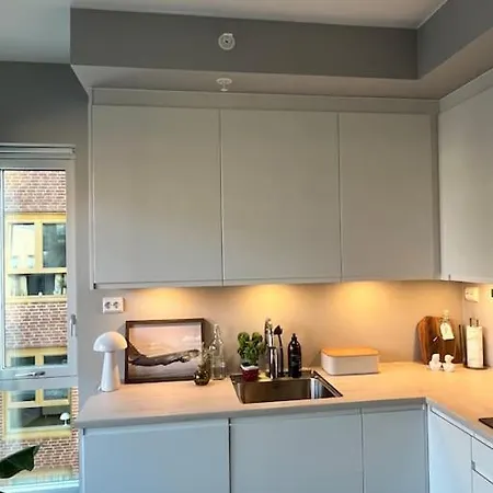 Modern Flat By The Sea *